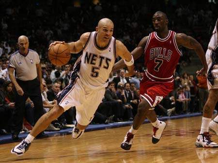 大而睿智的 大而睿智的