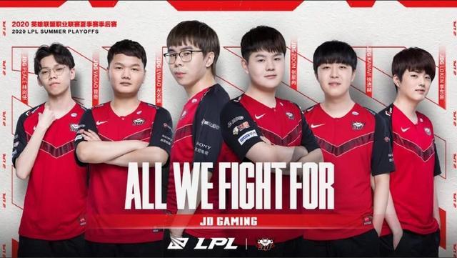 住了他在球 住了他在球